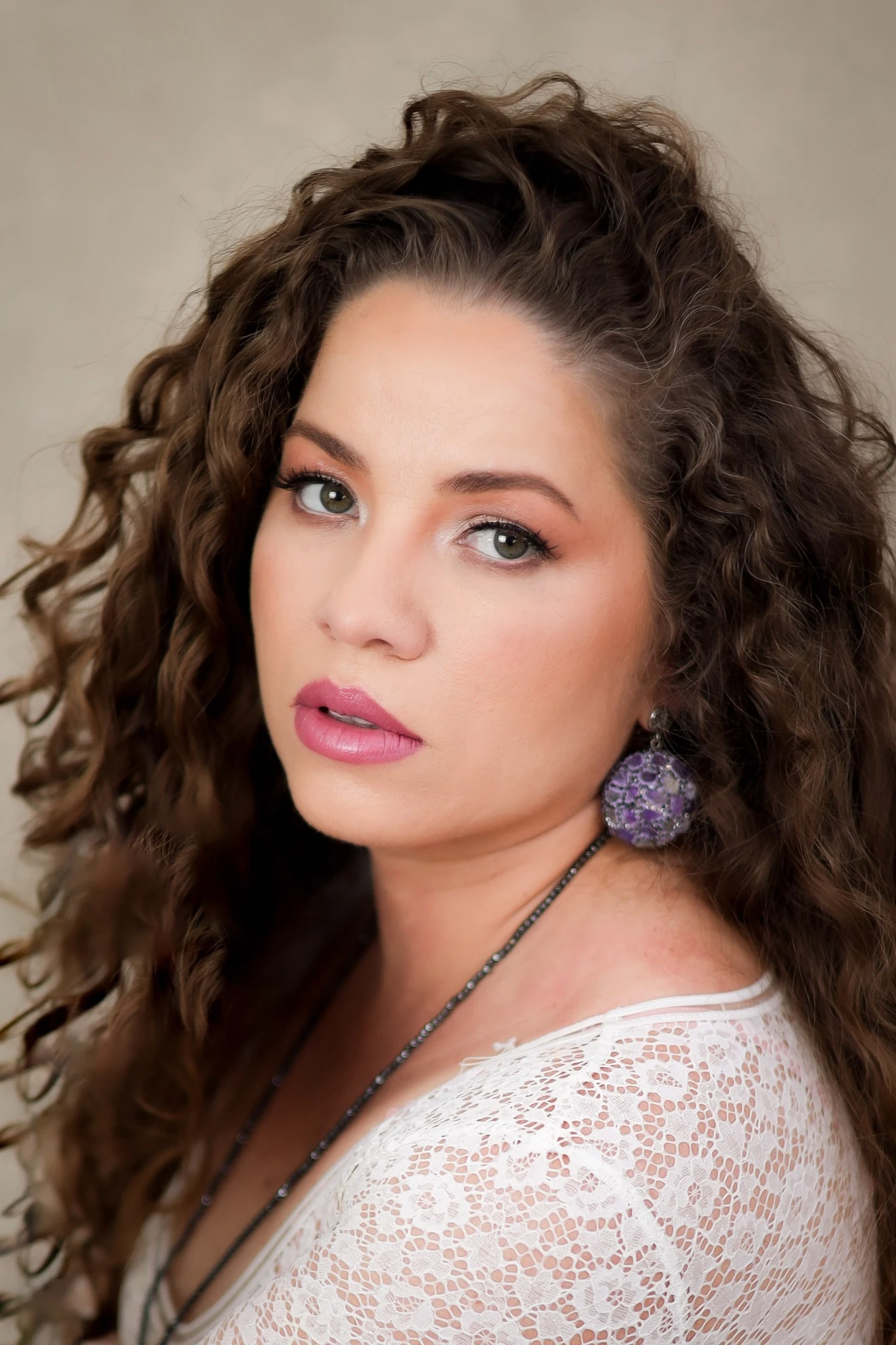 Retrato de Taty, Licensed Cosmetologist en California